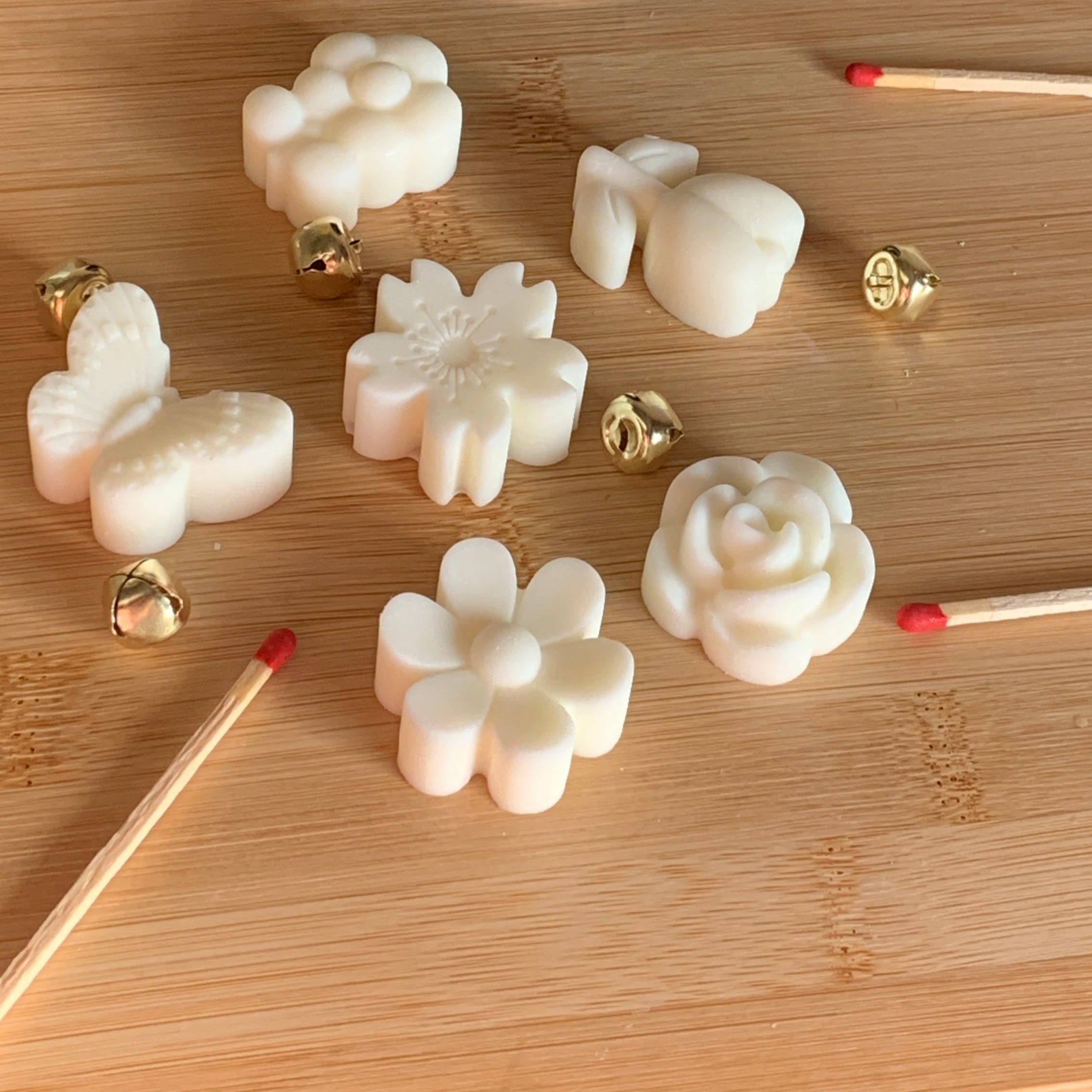 Scented wax Melts